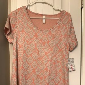 LuLaRoe Small Classic Tee
